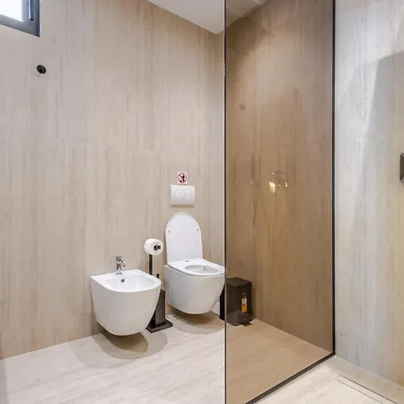 Numa 4* Tirana