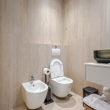 Numa 4* Tirana