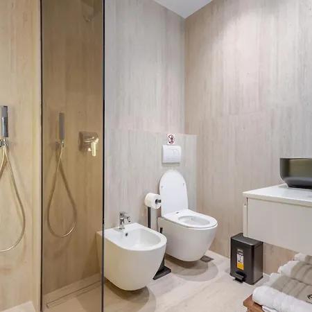 Numa 4* Tirana